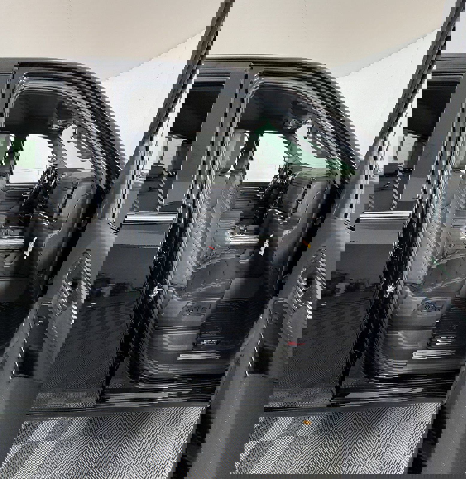 New 2026 Chevrolet Silverado 3500 LTZ w/ LTZ Texas Edition image 9