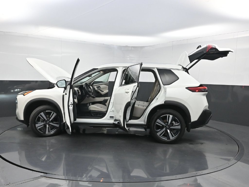 Used 2023 Nissan Rogue SL FWD image 34