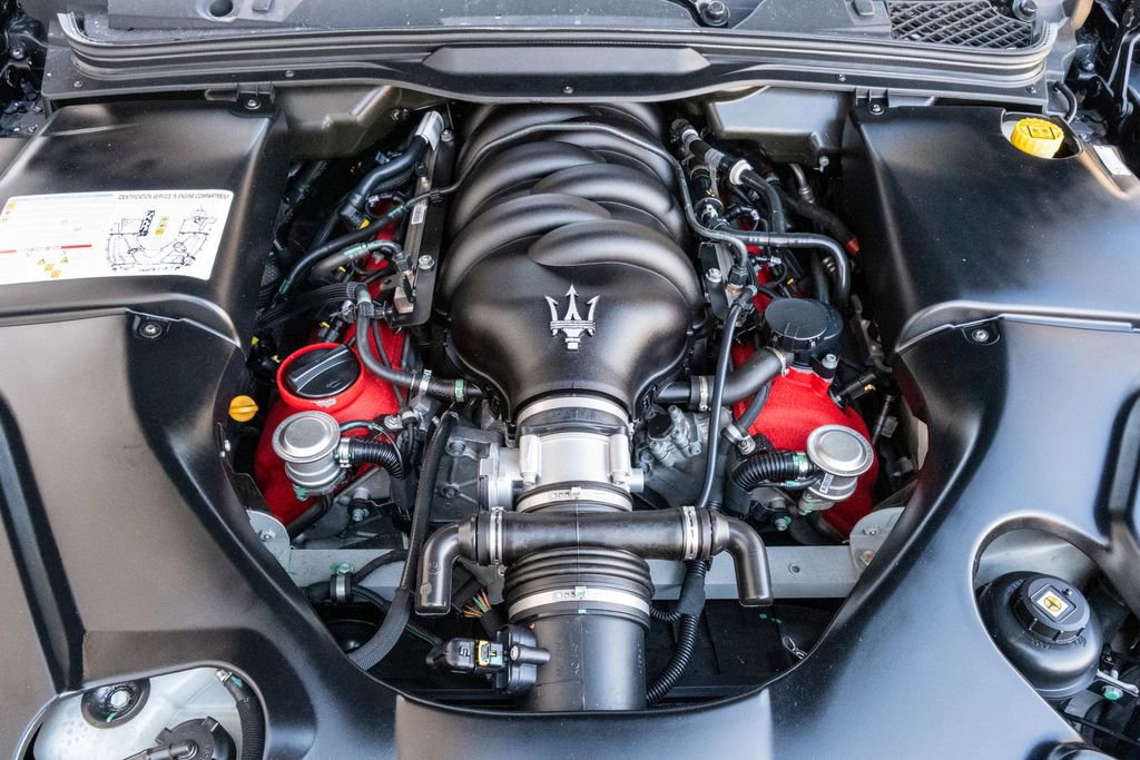 Used 2016 Maserati GranTurismo Sport image 34