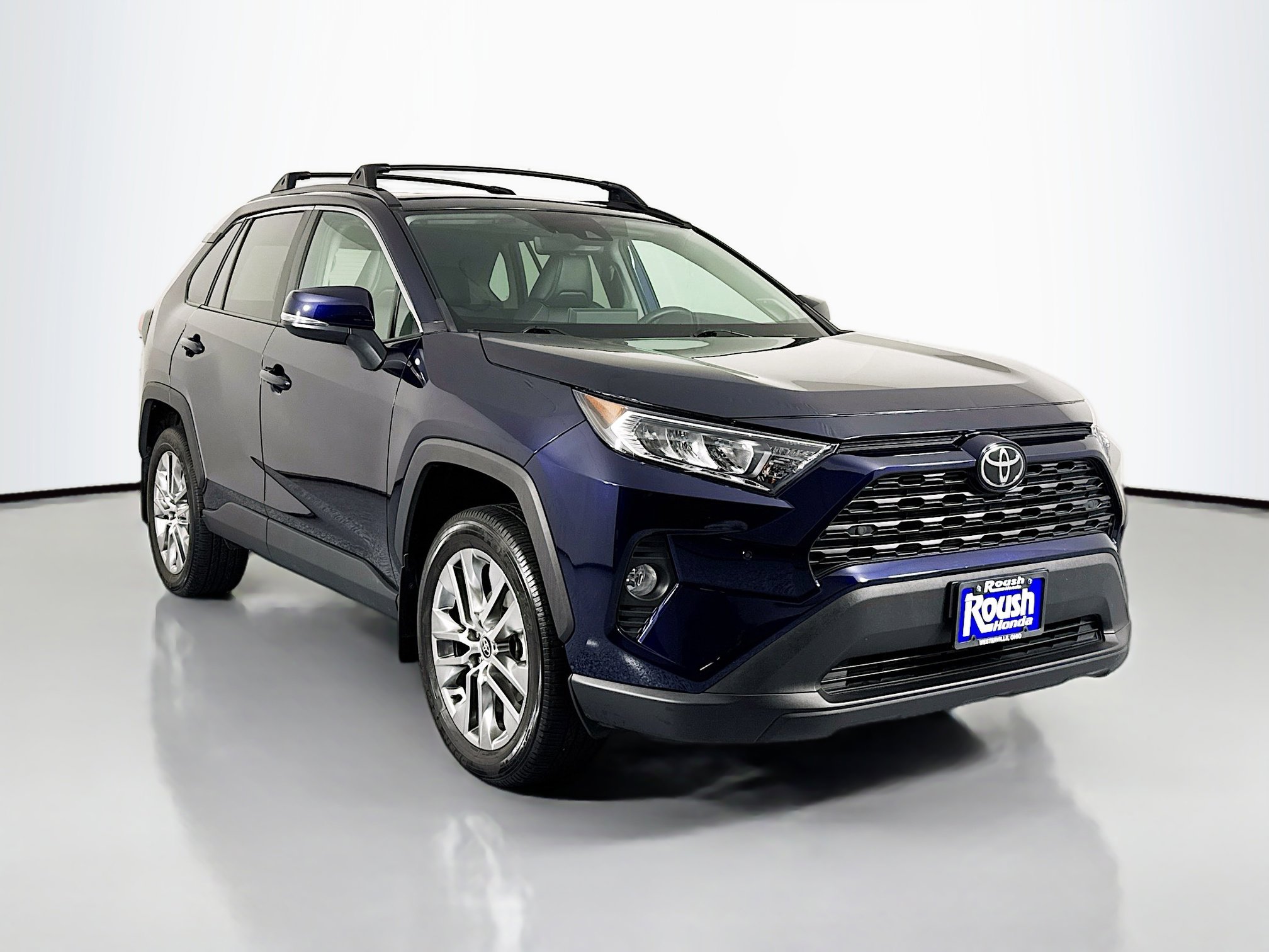 Used 2021 Toyota RAV4 XLE Premium AWD/4WD image 3