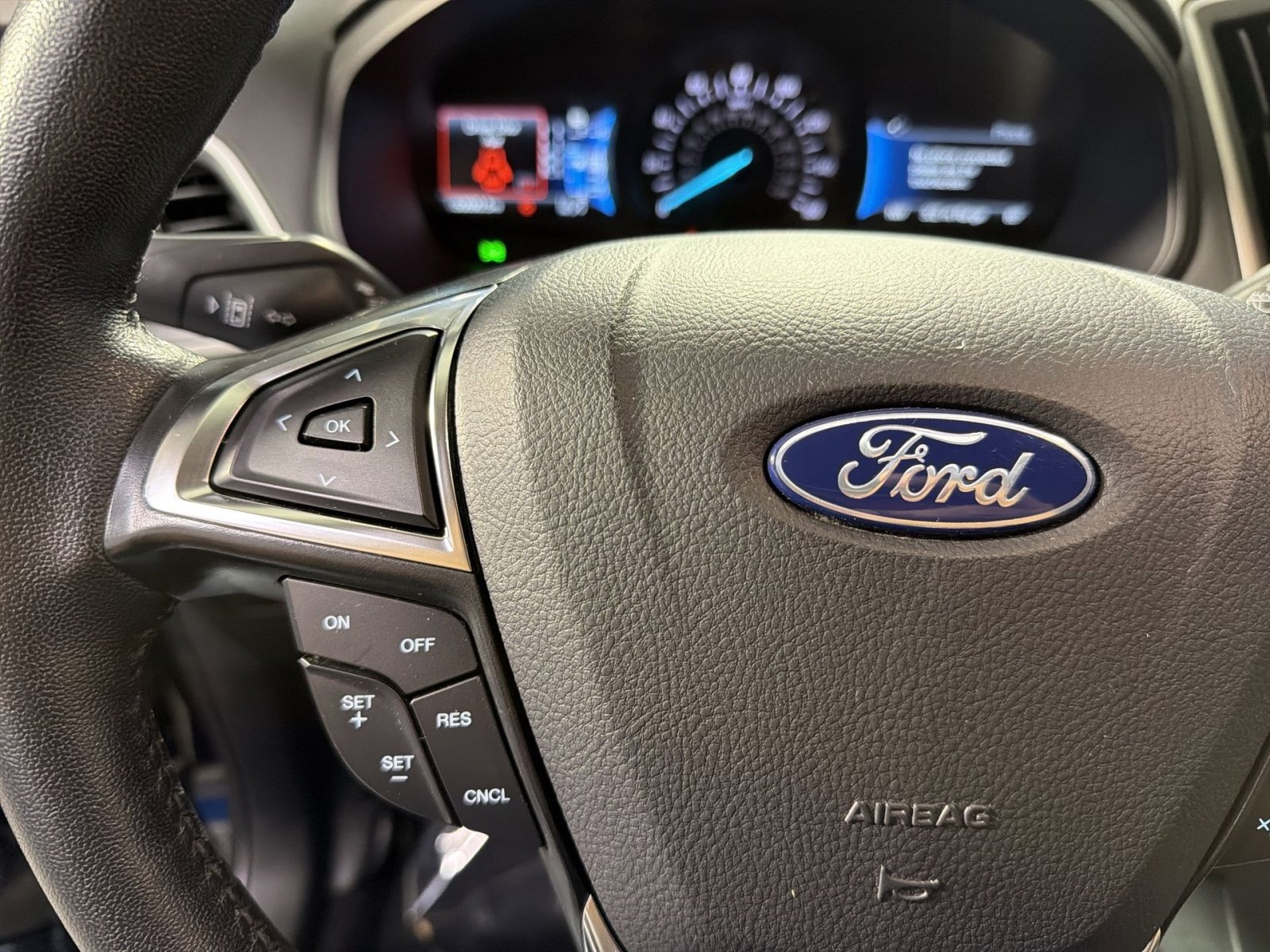Used 2024 Ford Edge SEL AWD/4WD image 47