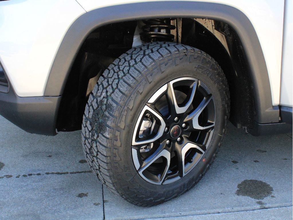 New 2026 Jeep Compass Trailhawk AWD/4WD image 38