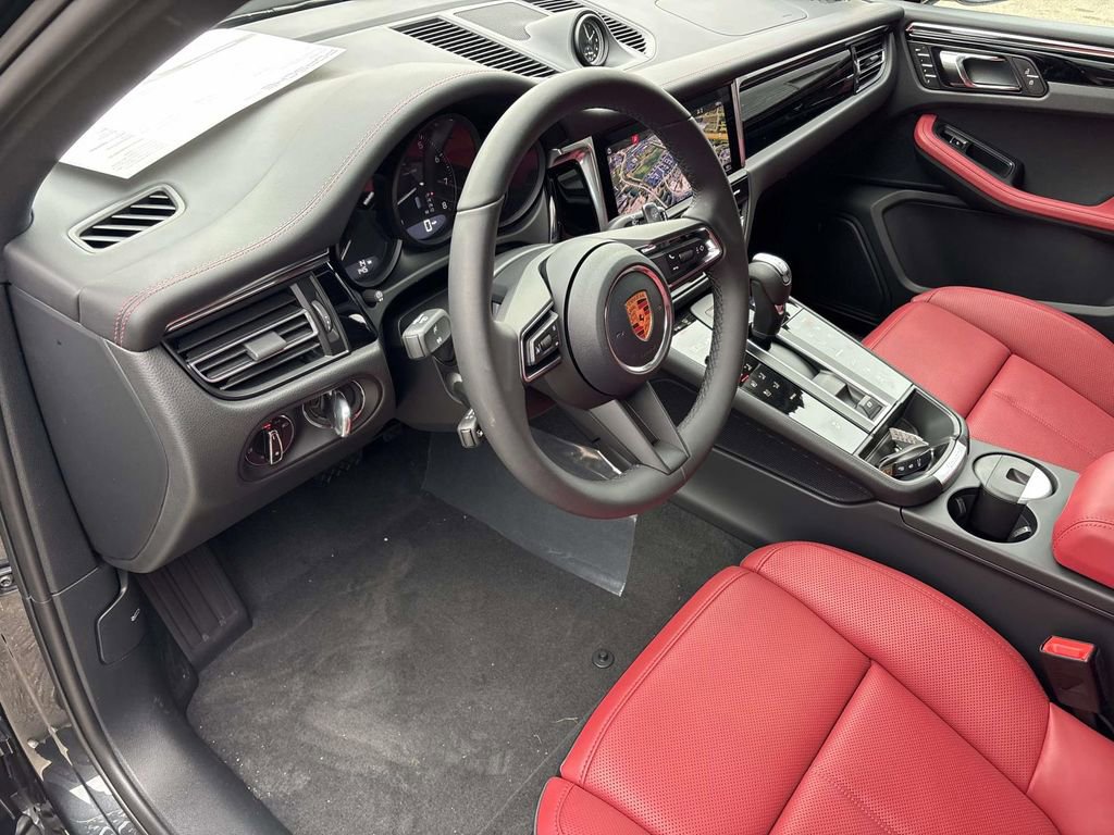 New 2026 Porsche Macan image 26