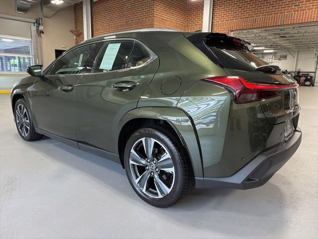 Used 2025 Lexus UX 300h AWD w/ Accessory Package (Z1) image 5