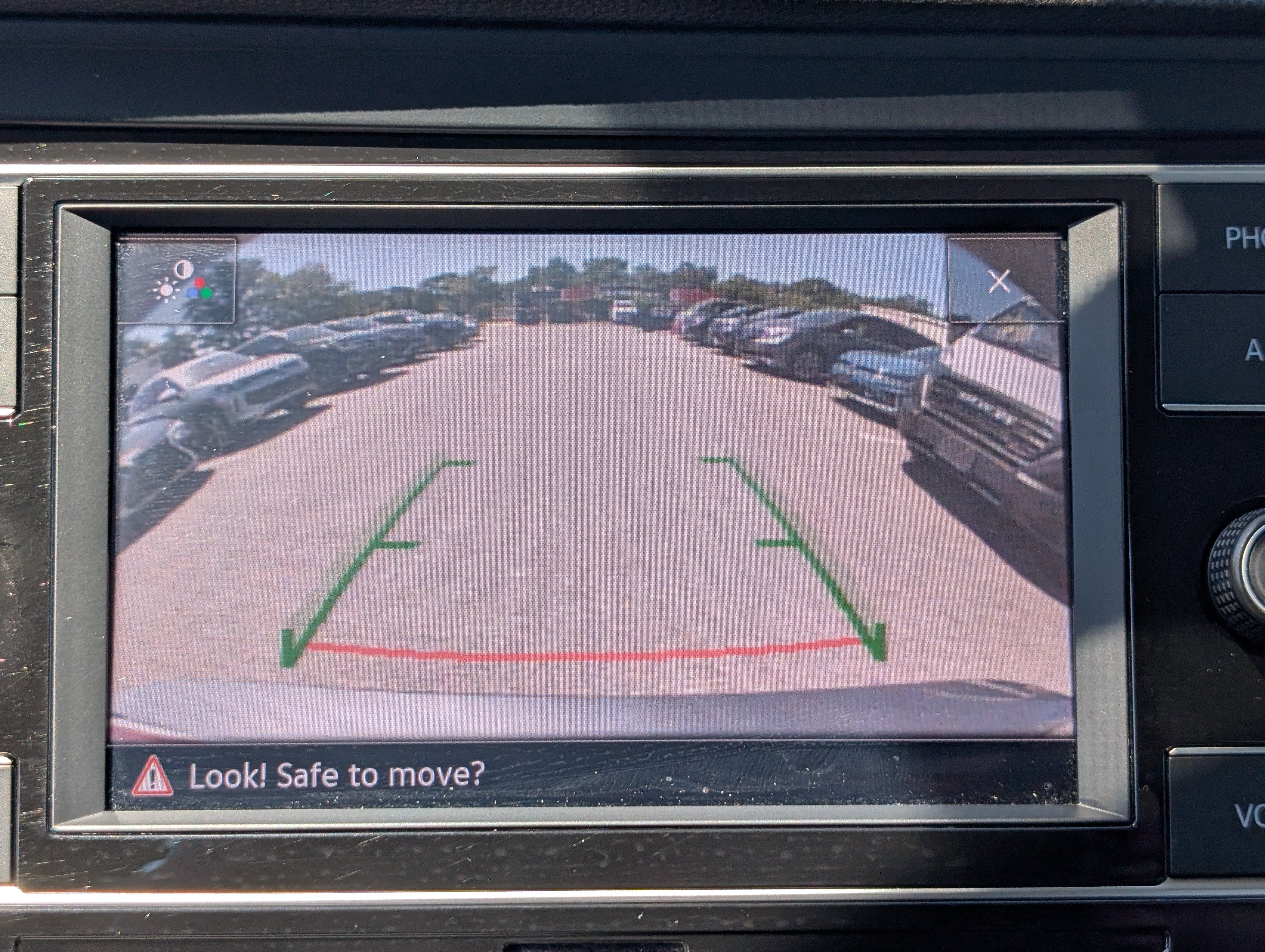 Used 2024 Volkswagen Jetta SE FWD image 24