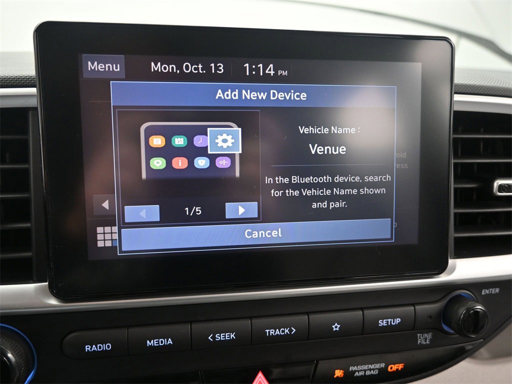 Used 2023 Hyundai Venue SEL image 23