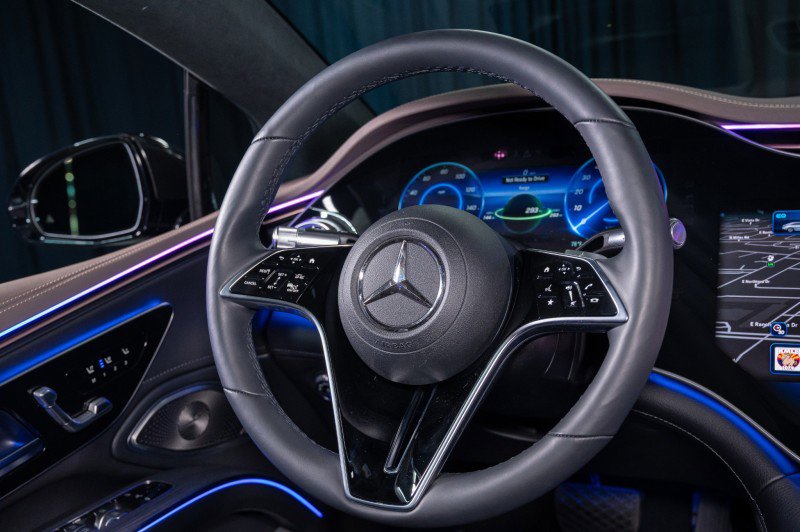 Certified 2023 Mercedes-Benz EQS 580 4MATIC Sedan image 16