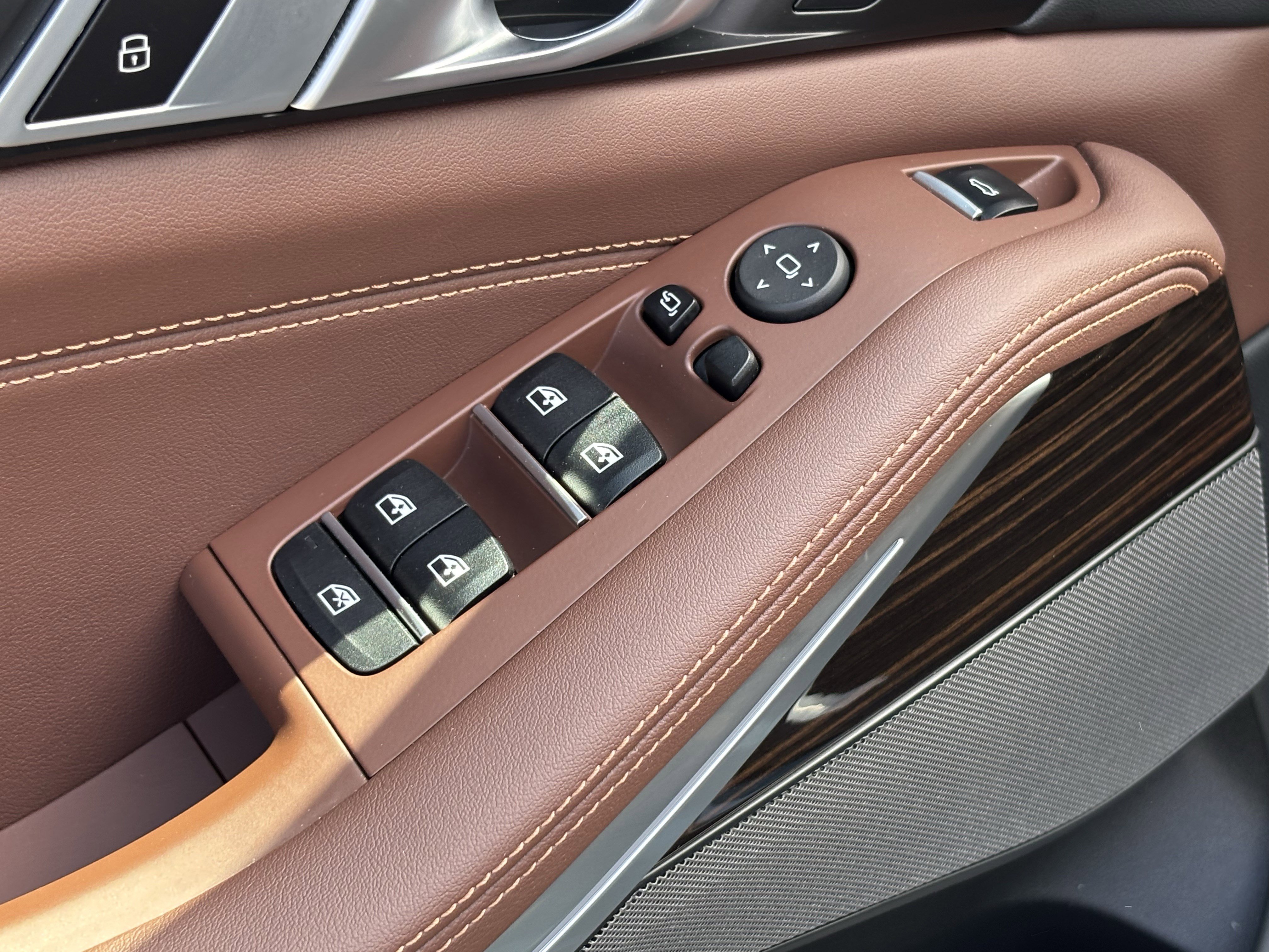 Certified 2025 BMW X5 xDrive40i image 16