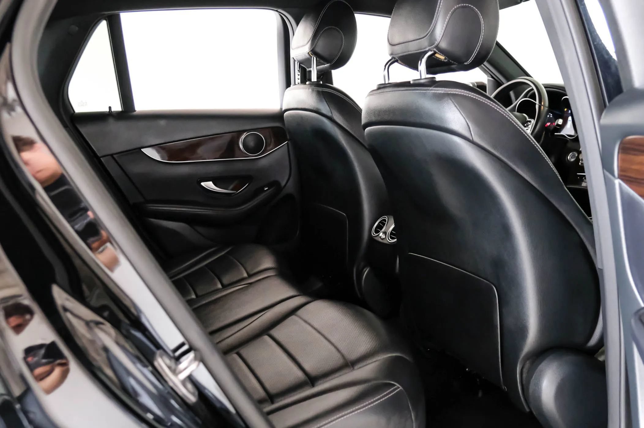 Used 2020 Mercedes-Benz GLC 300 4MATIC image 41