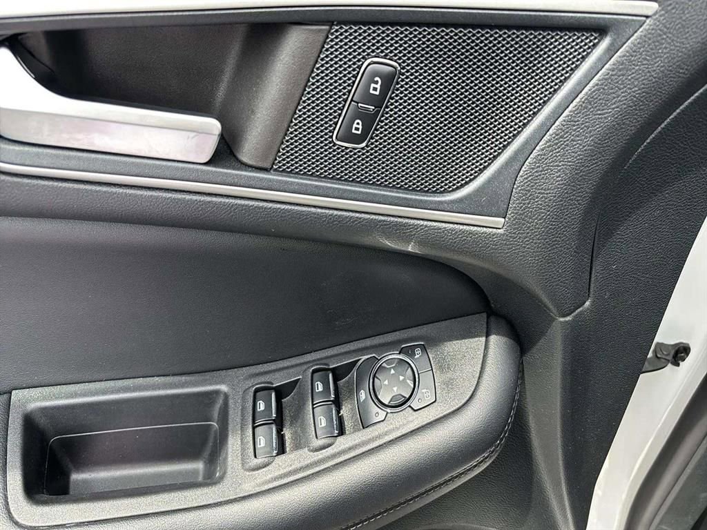 Used 2023 Ford Edge SEL w/ Convenience Package image 21