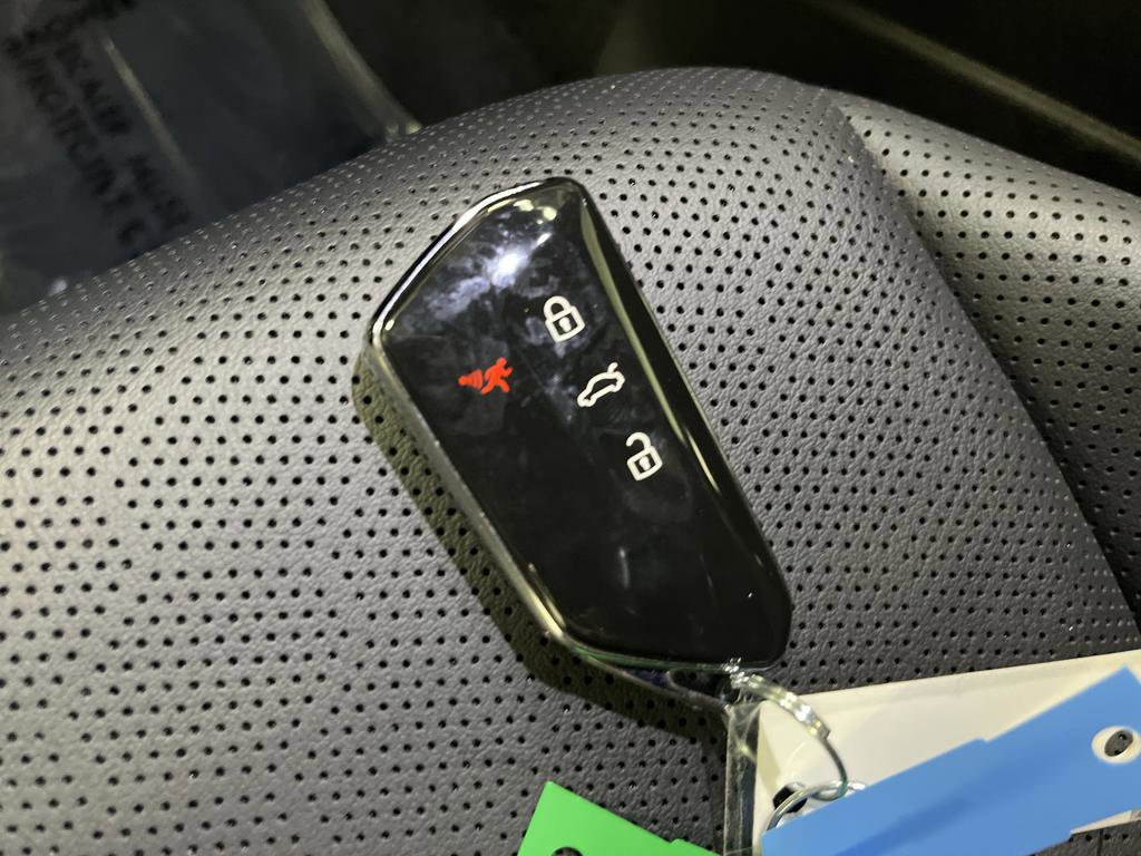 Used 2024 Volkswagen ID.4 Pro S image 27