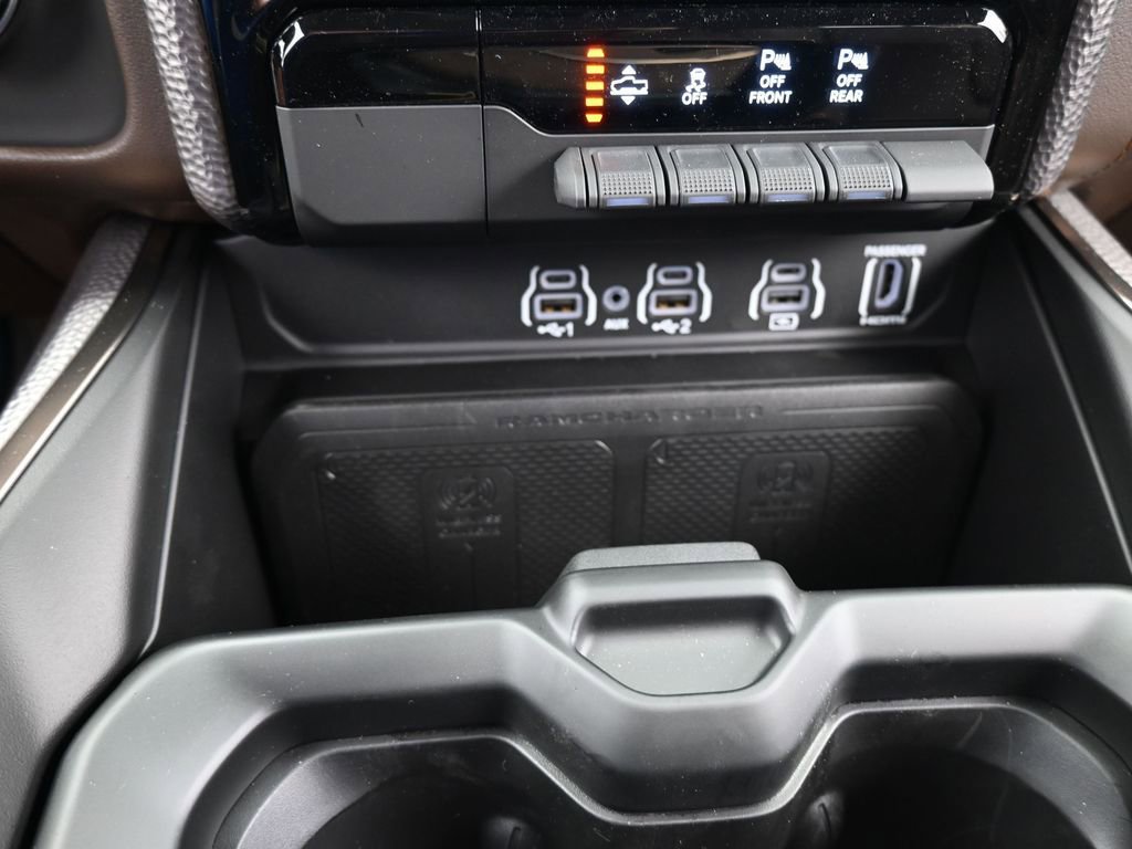 Used 2025 RAM 1500 Limited image 22