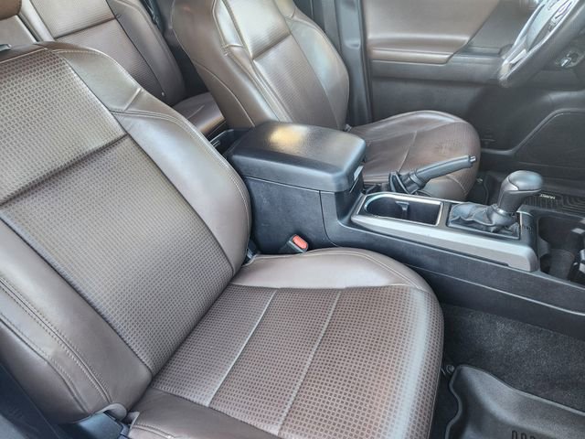 Used 2018 Toyota Tacoma Limited AWD/4WD image 16