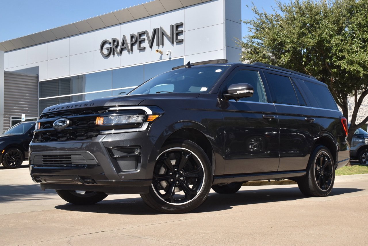 Certified 2023 Ford Expedition Limited AWD/4WD image 2