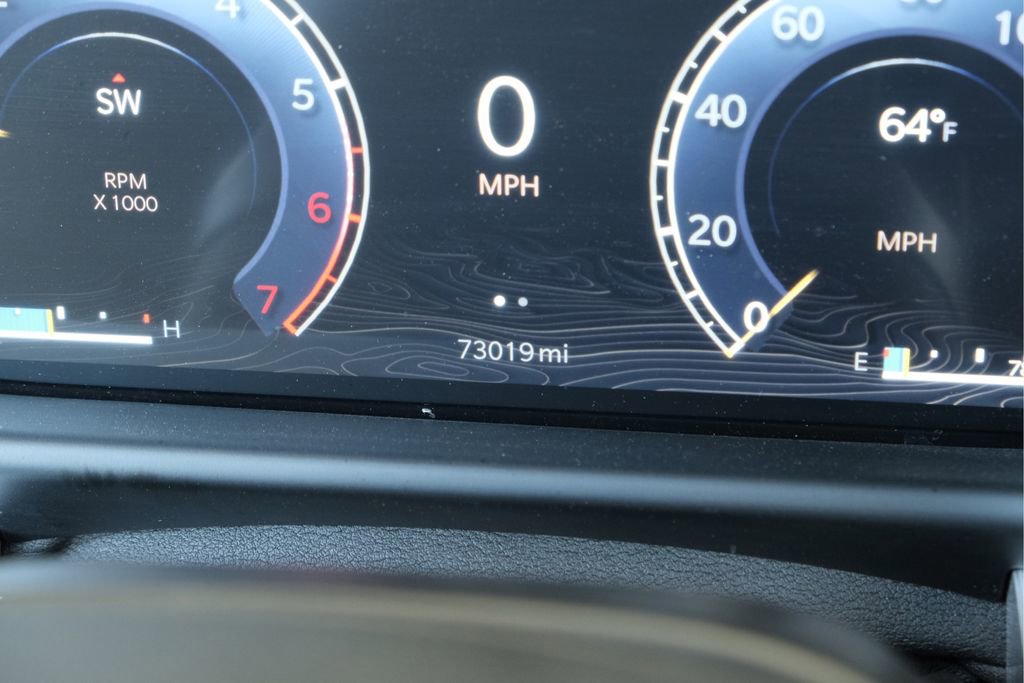 Used 2024 Jeep Wagoneer L Series II RWD image 12