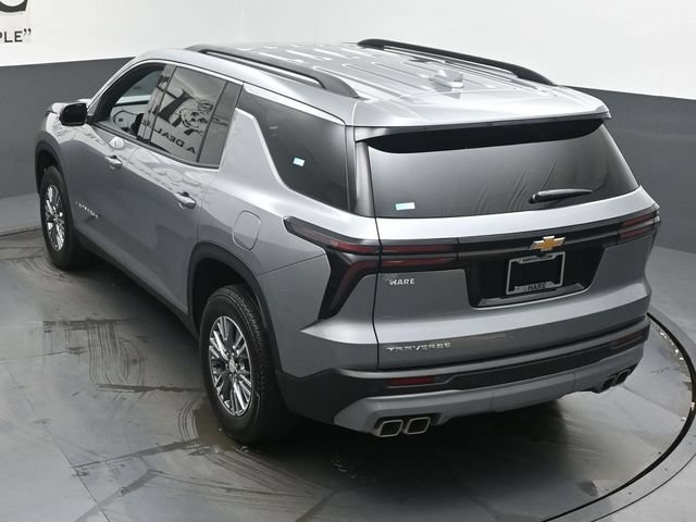 Used 2026 Chevrolet Traverse LT w/ Driver Confidence Package FWD image 44