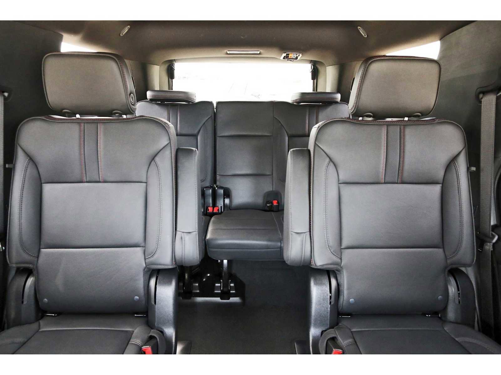 Used 2025 Chevrolet Tahoe RST w/ Comfort Package image 11