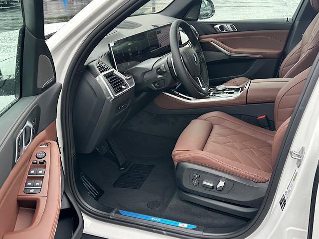 New 2026 BMW X5 xDrive40i w/ Premium Package AWD/4WD image 4