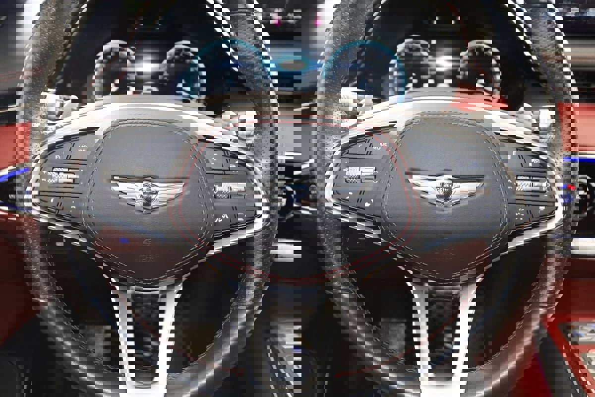 Used 2023 Genesis GV70 2.5T w/ Sport Prestige Package image 47