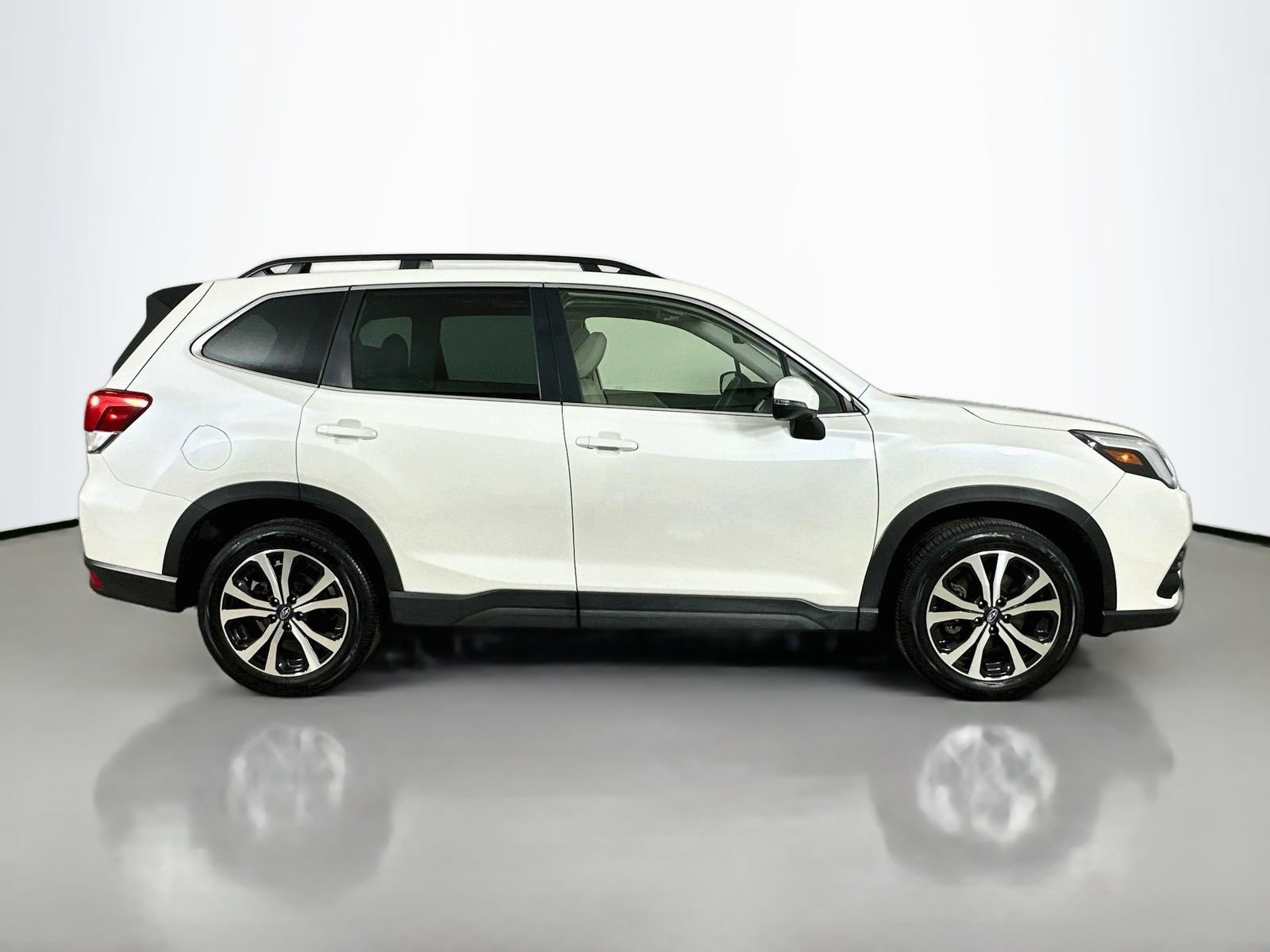 Used 2024 Subaru Forester Limited AWD/4WD image 4