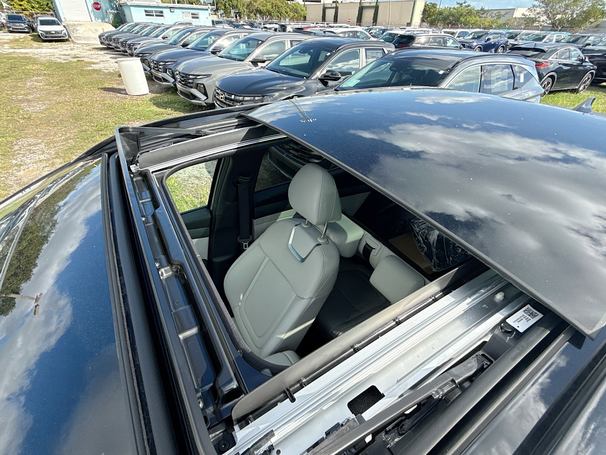 New 2026 Hyundai Tucson Limited image 14