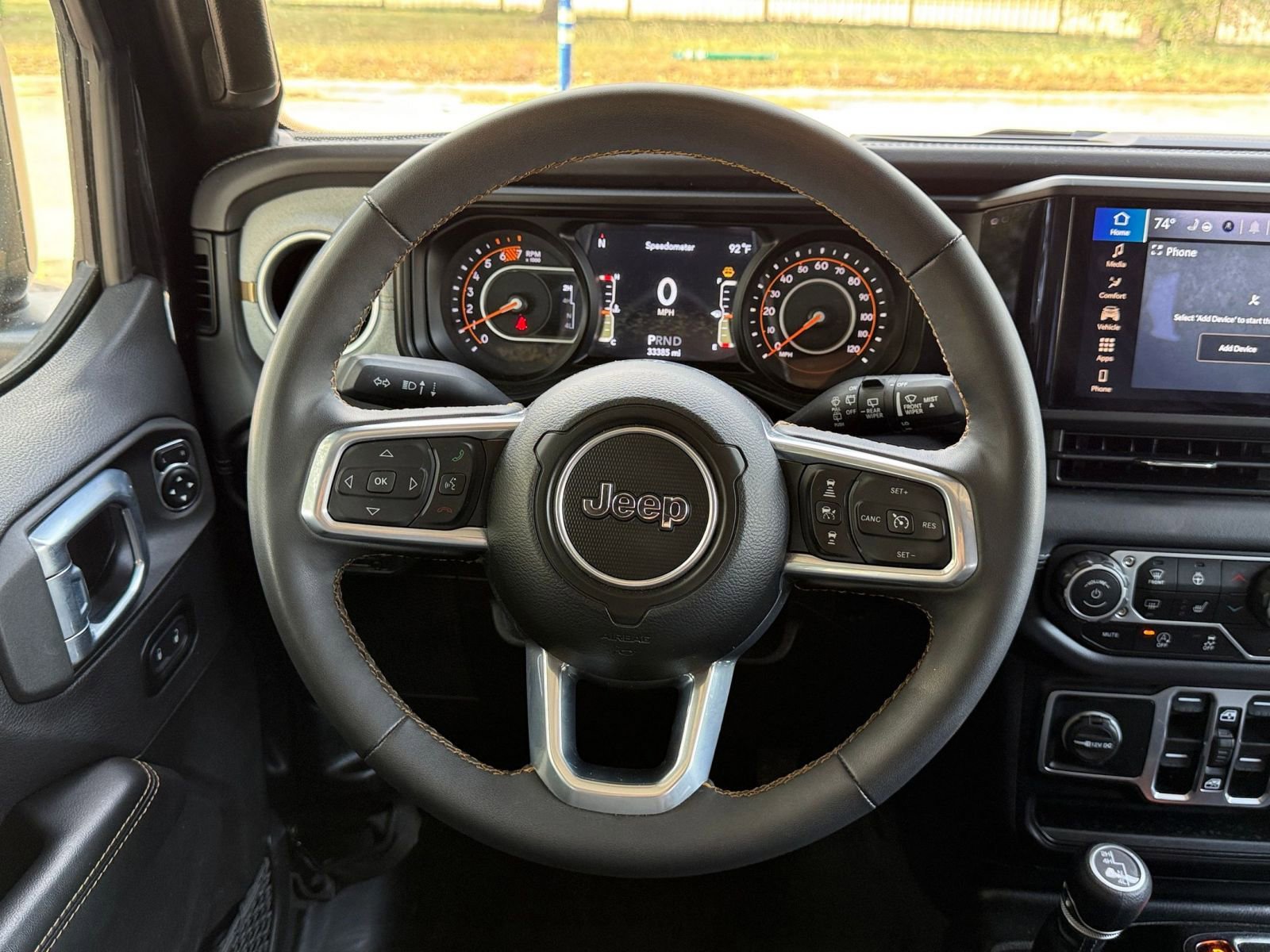 Used 2025 Jeep Wrangler Unlimited Sahara AWD/4WD image 28