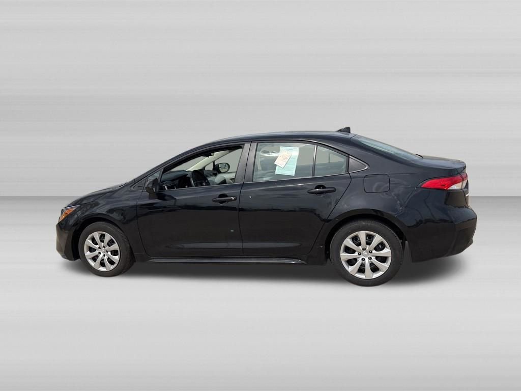 Used 2026 Toyota Corolla LE FWD image 8