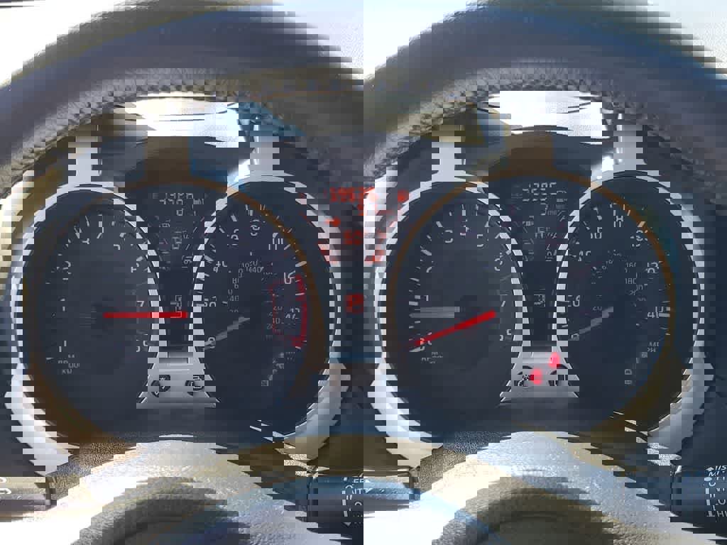 Used 2015 Nissan Juke SL image 23