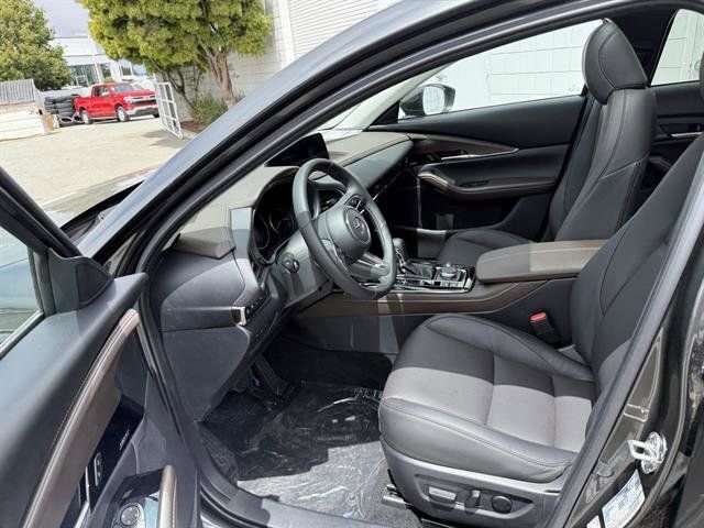 New 2025 MAZDA CX-30 2.5 Turbo w/ Premium Plus Pkg image 16