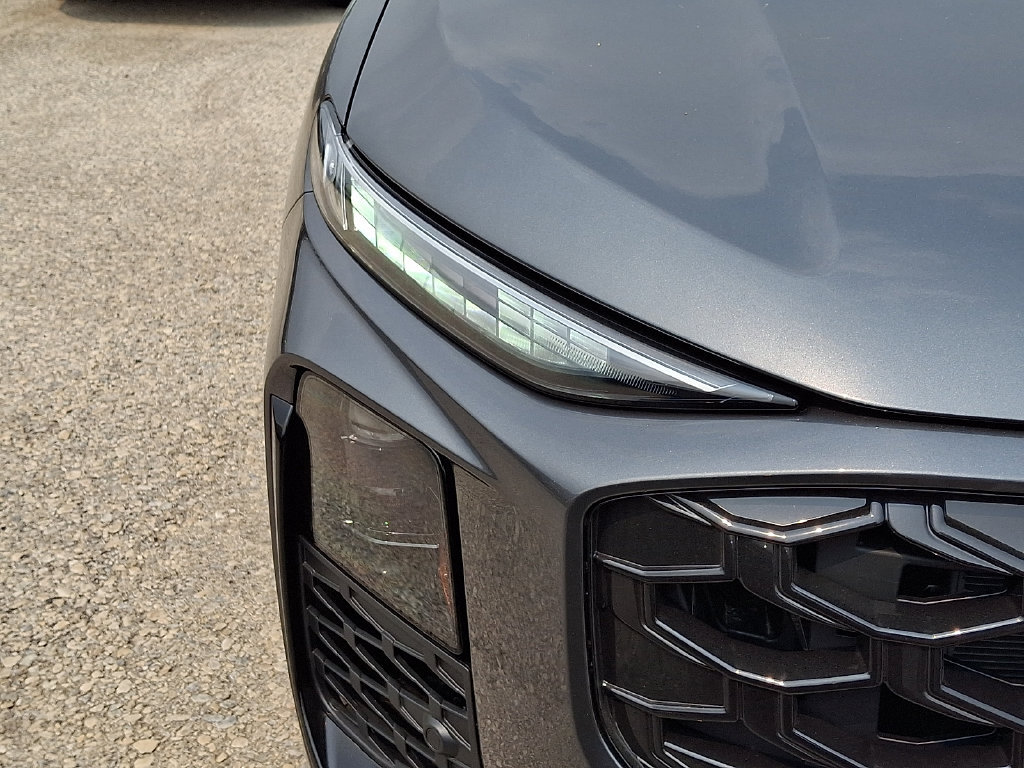 New 2026 Audi Q3 quattro 2.0T AWD/4WD image 6