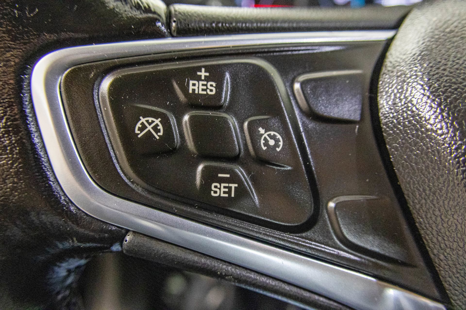 Used 2021 Chevrolet Malibu LT w/ Midnight Edition image 30