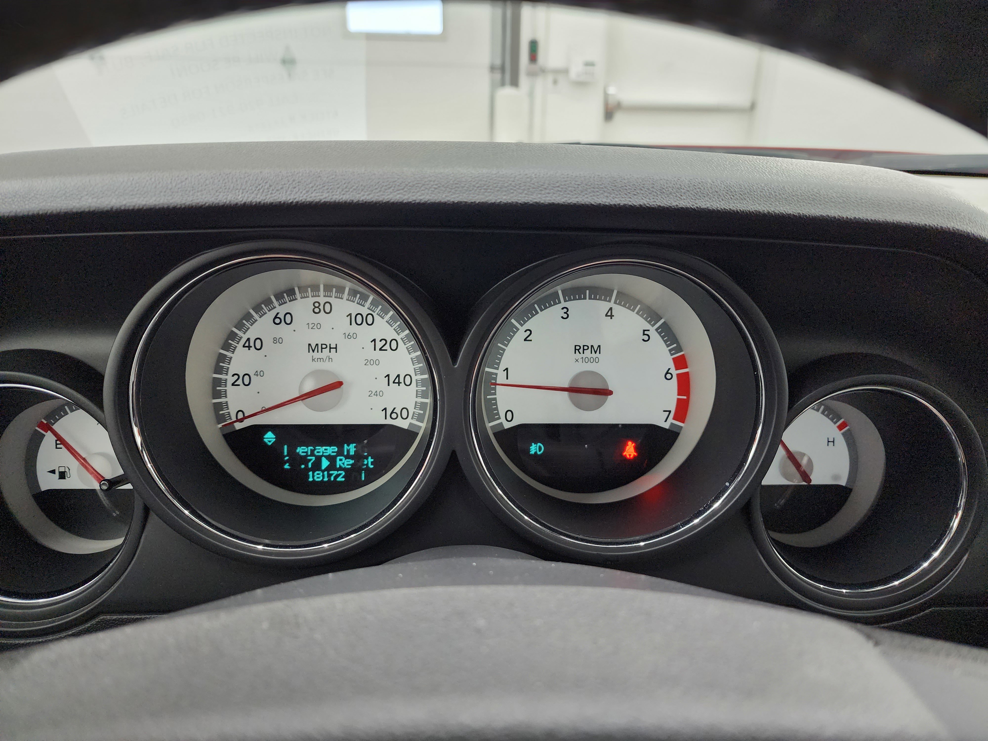 Used 2010 Dodge Challenger R/T RWD image 10