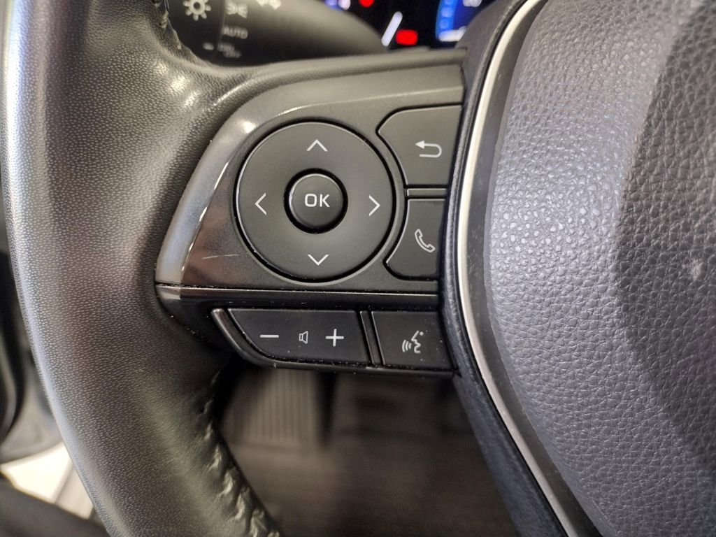 Used 2022 Toyota Corolla XSE FWD image 26