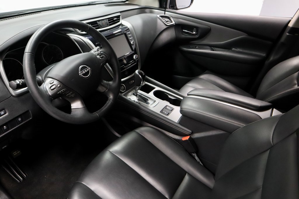 Certified 2024 Nissan Murano SV w/ SV Midnight Edition Package image 25