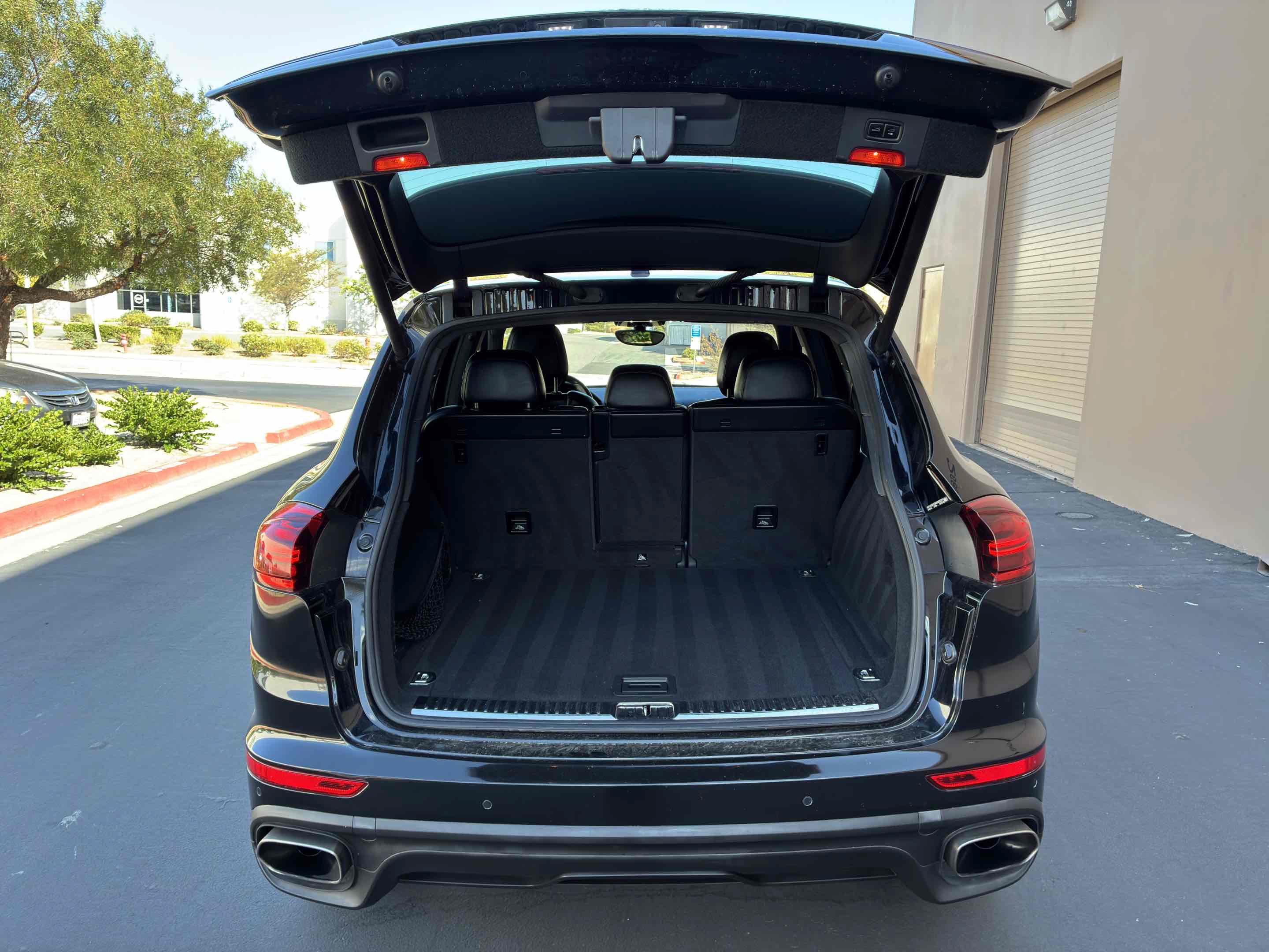Used 2017 Porsche Cayenne AWD/4WD image 62