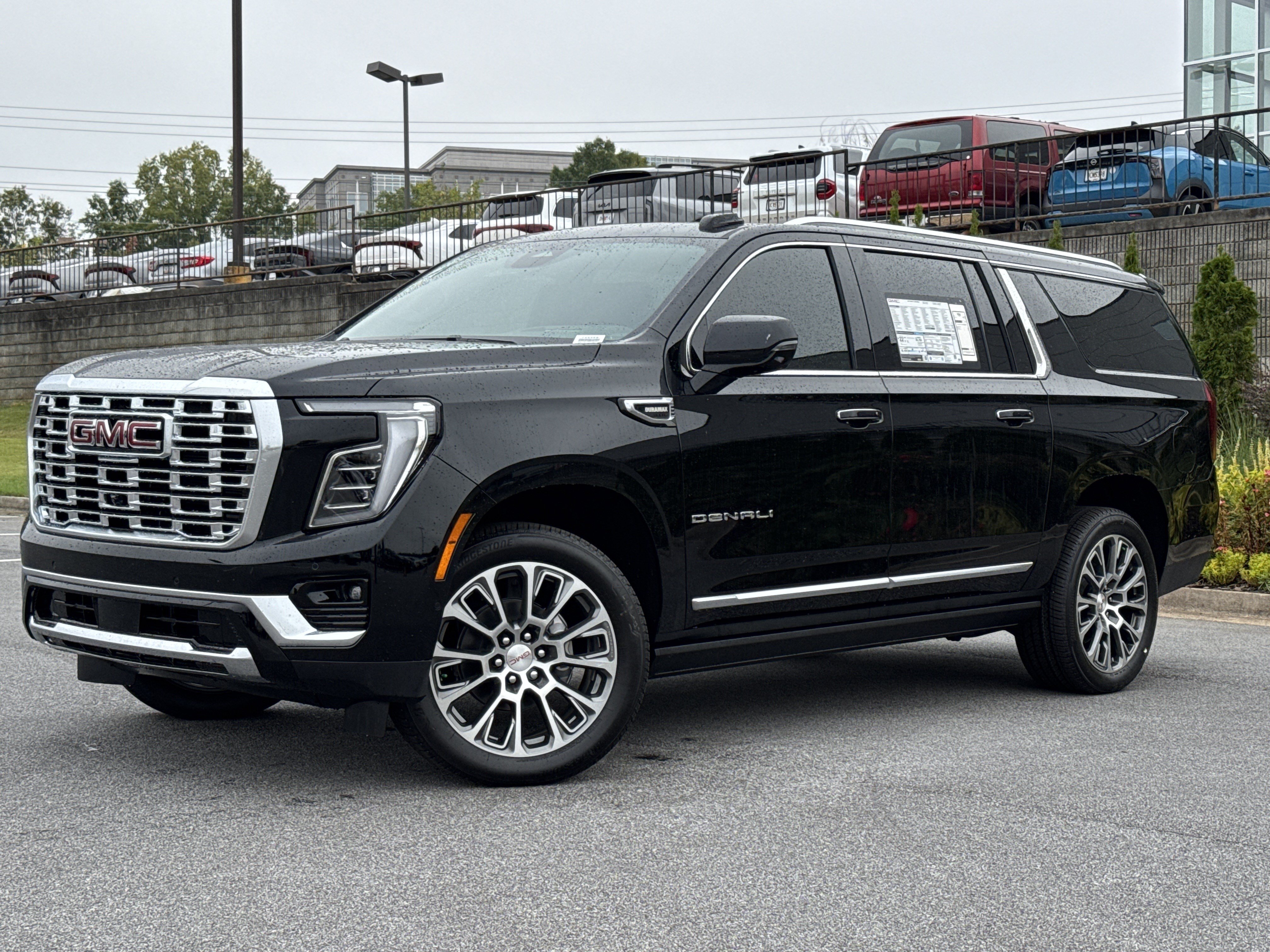 New 2026 GMC Yukon XL Denali w/ Denali Reserve Package AWD/4WD image 5
