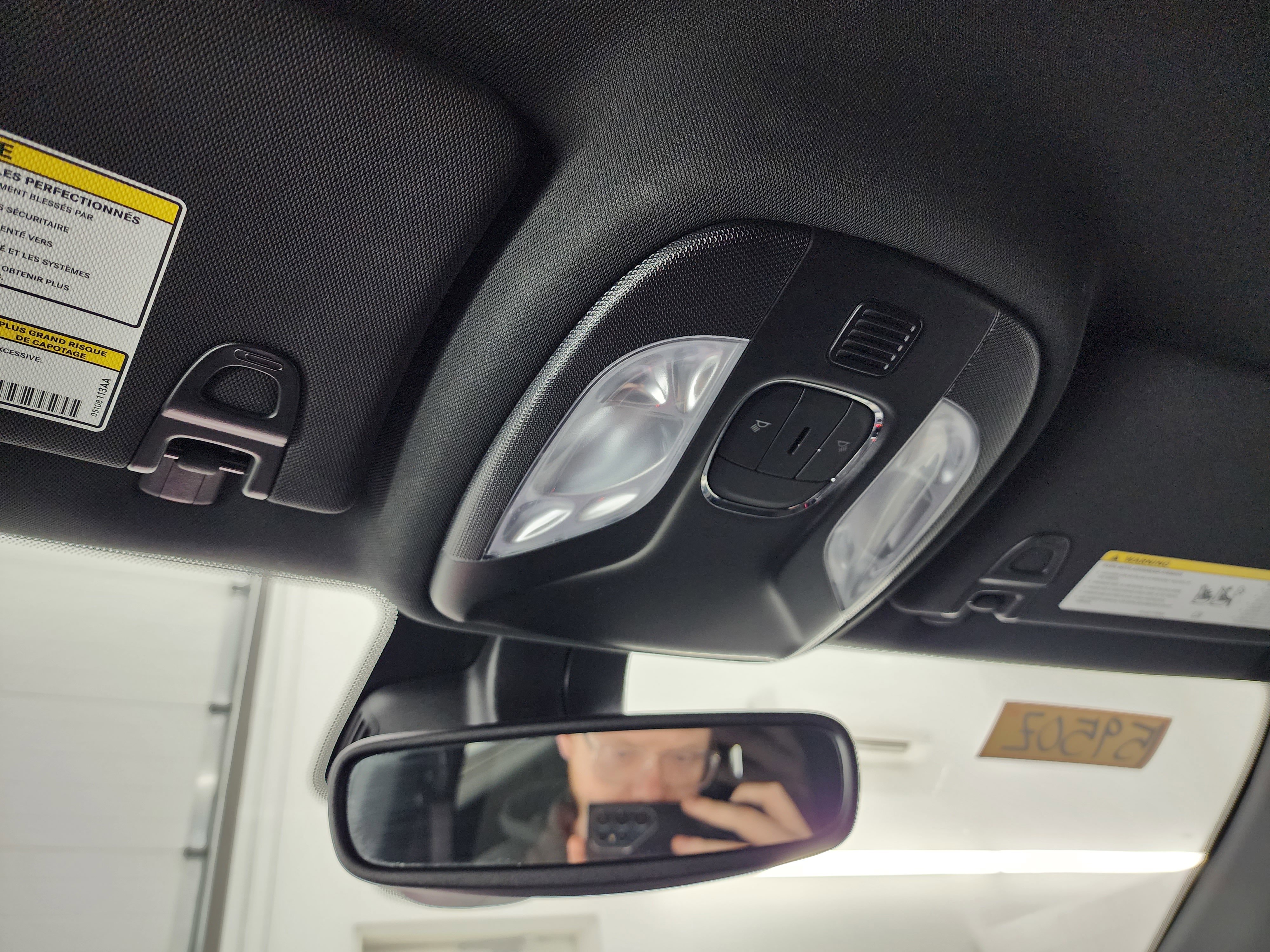 Used 2024 Jeep Compass Latitude image 11