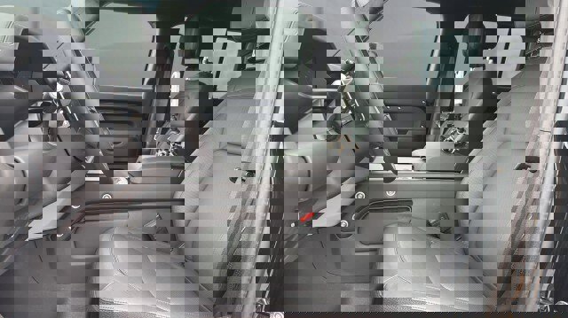 New 2026 Land Rover Defender 130 V8 image 11