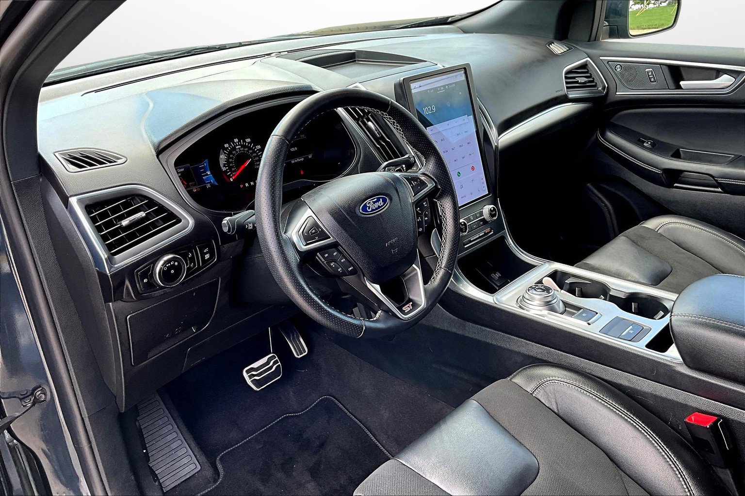 Used 2024 Ford Edge ST AWD/4WD image 20