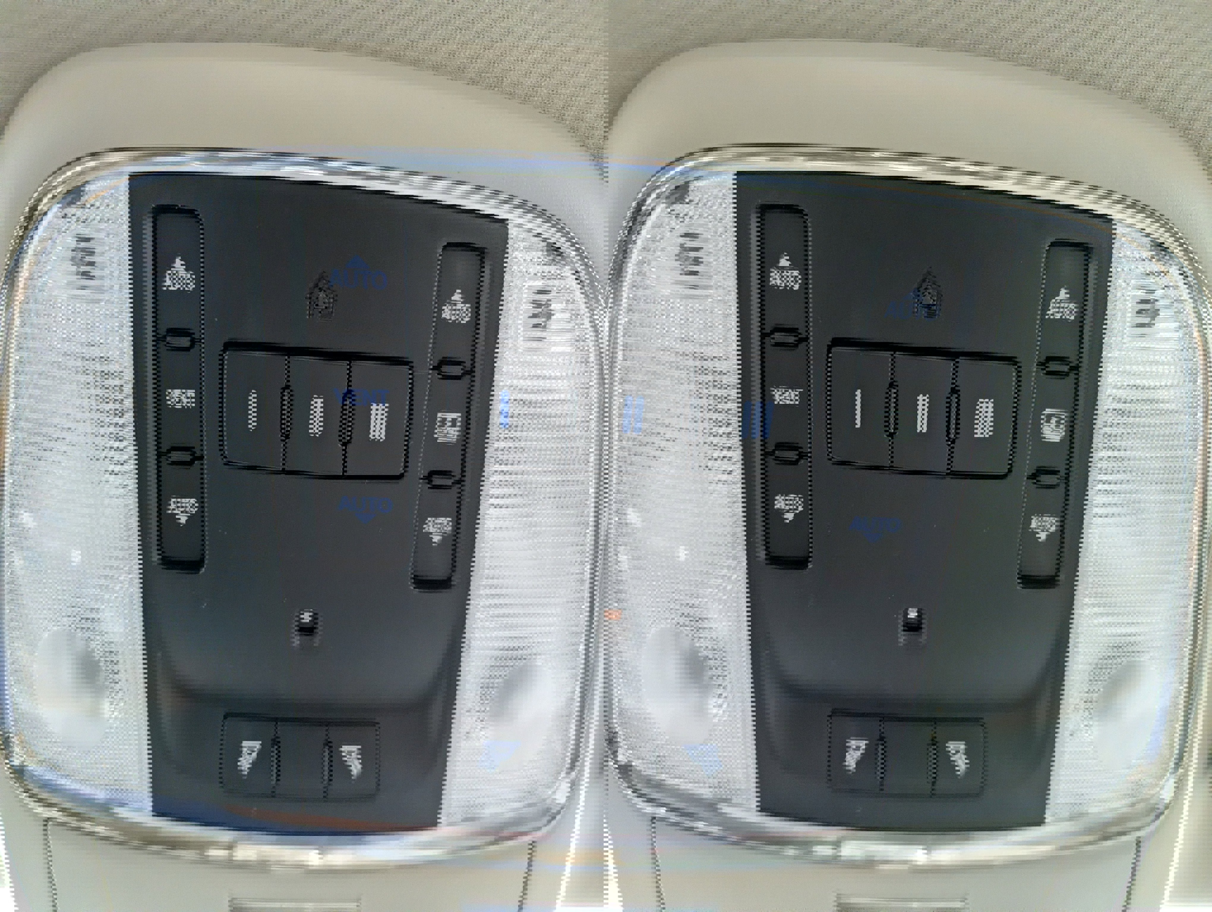 Used 2013 Chrysler 300 C w/ Light Group image 23