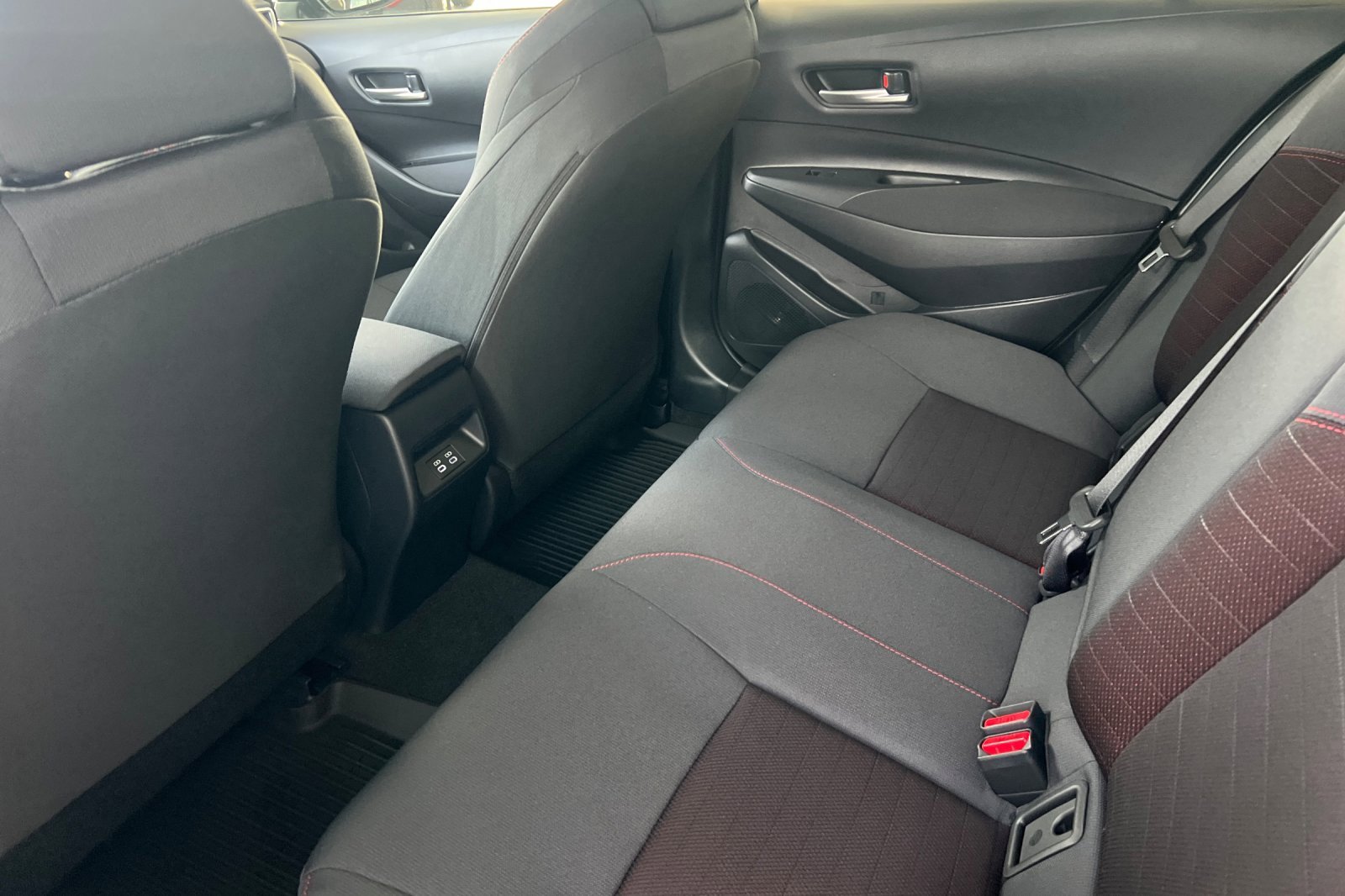 New 2026 Toyota Corolla SE w/ SE Premium Package image 9