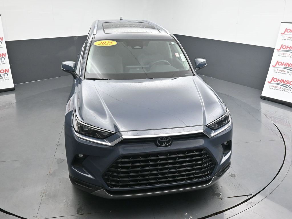 Used 2025 Toyota Grand Highlander AWD Hybrid image 28