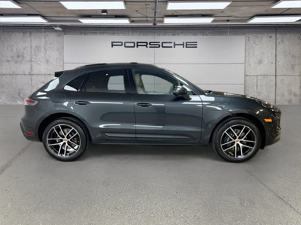 New 2026 Porsche Macan AWD/4WD image 8