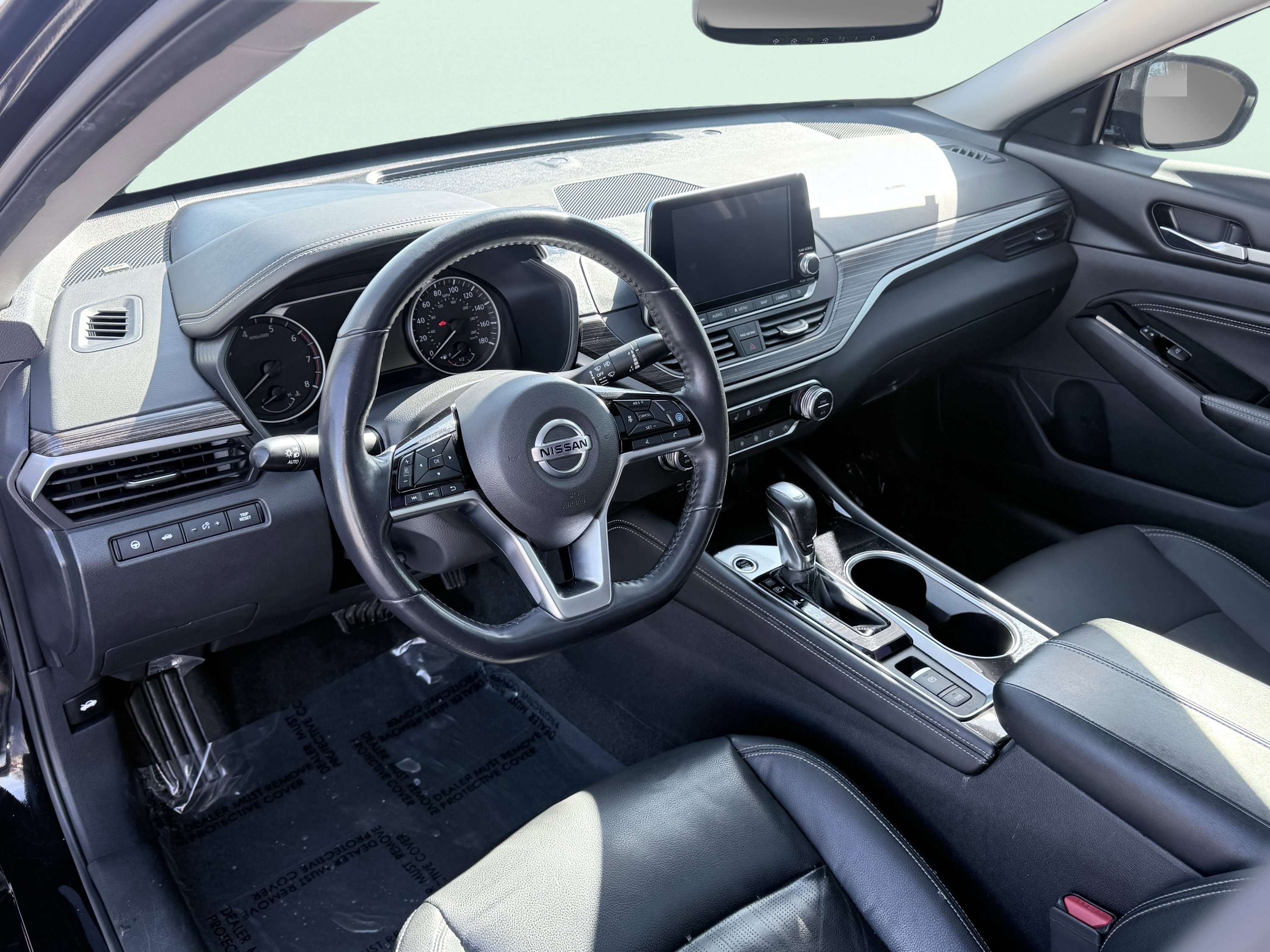Used 2020 Nissan Altima 2.0 Platinum FWD image 19