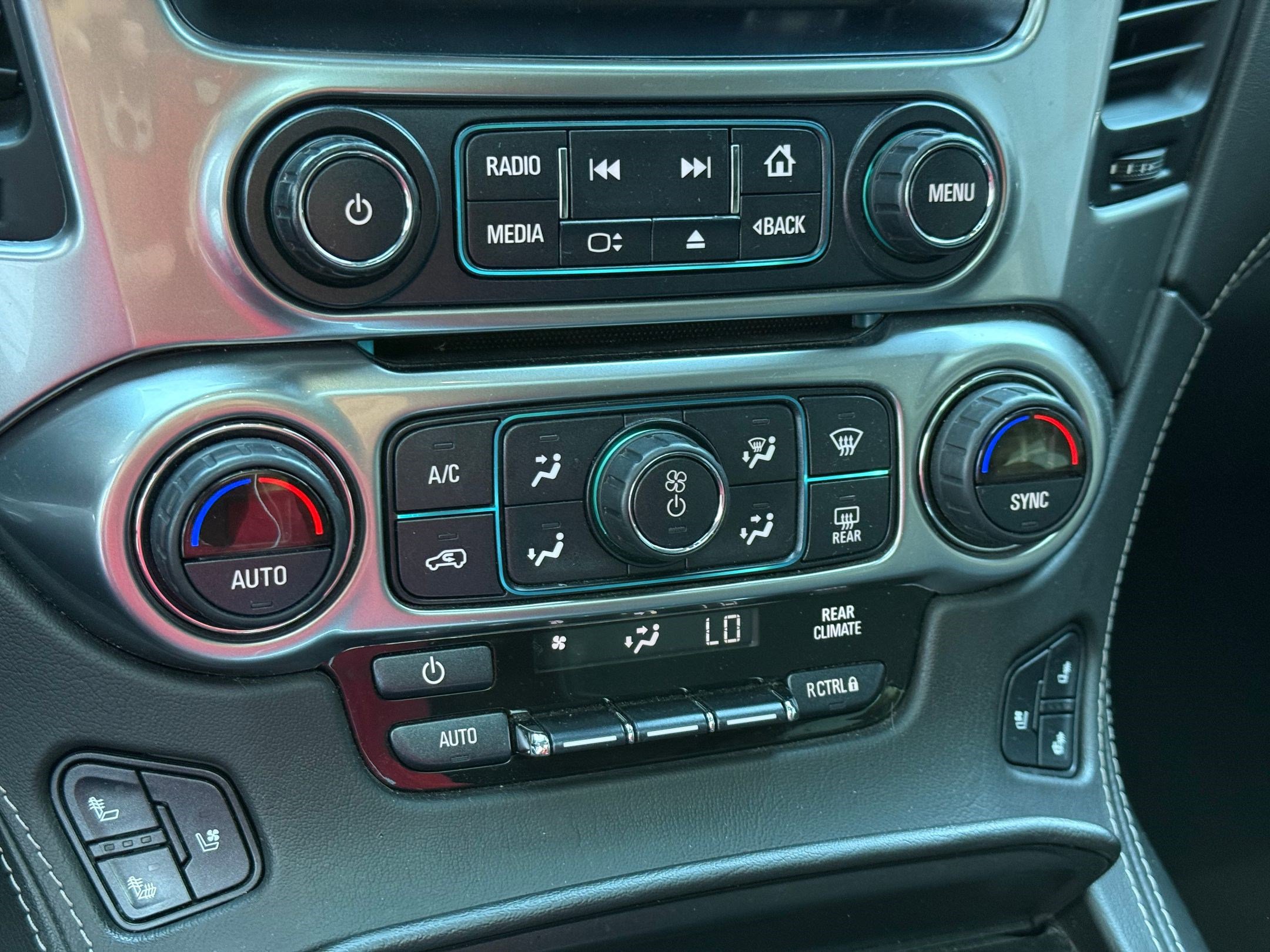 Used 2020 Chevrolet Tahoe Premier w/ 6.2L Performance Package image 23