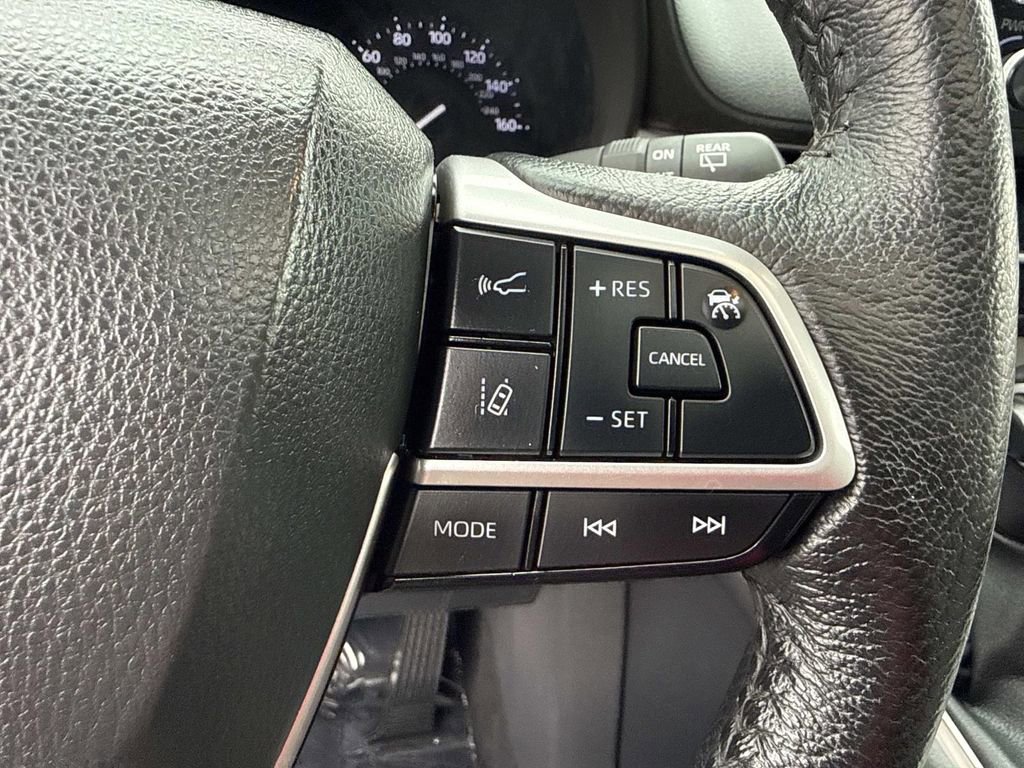 Used 2023 Toyota Sienna XLE image 35