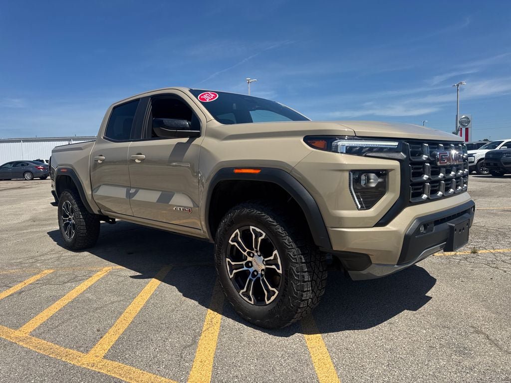 Used 2024 GMC Canyon AT4 AWD/4WD image 8
