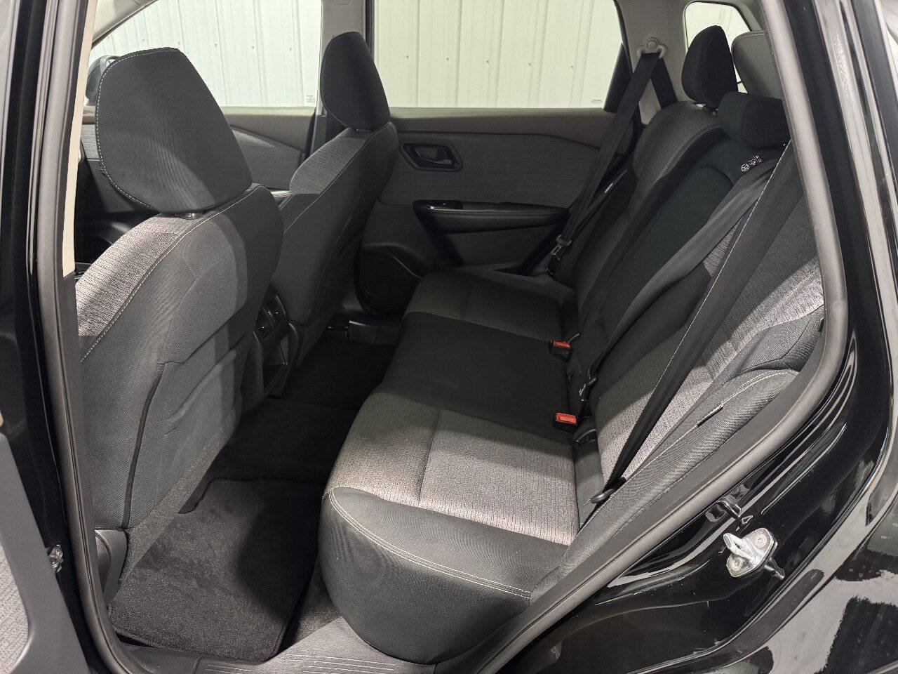 Used 2021 Nissan Rogue S AWD/4WD image 12