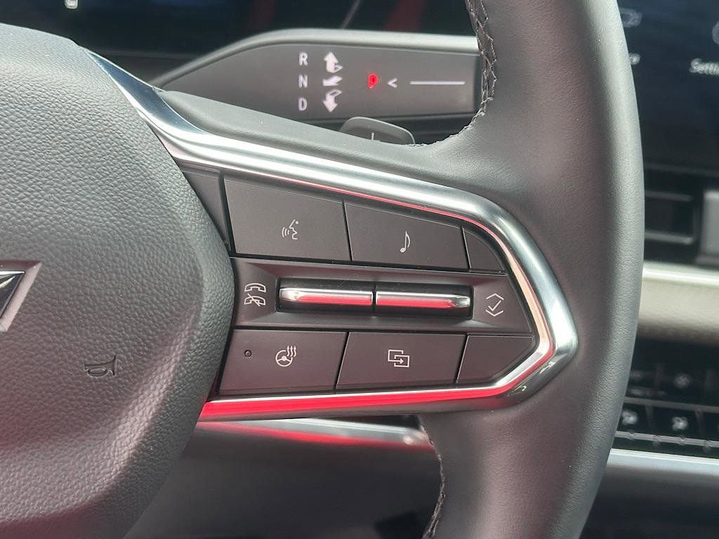 Used 2026 Chevrolet Equinox LT w/ Convenience Package II image 20