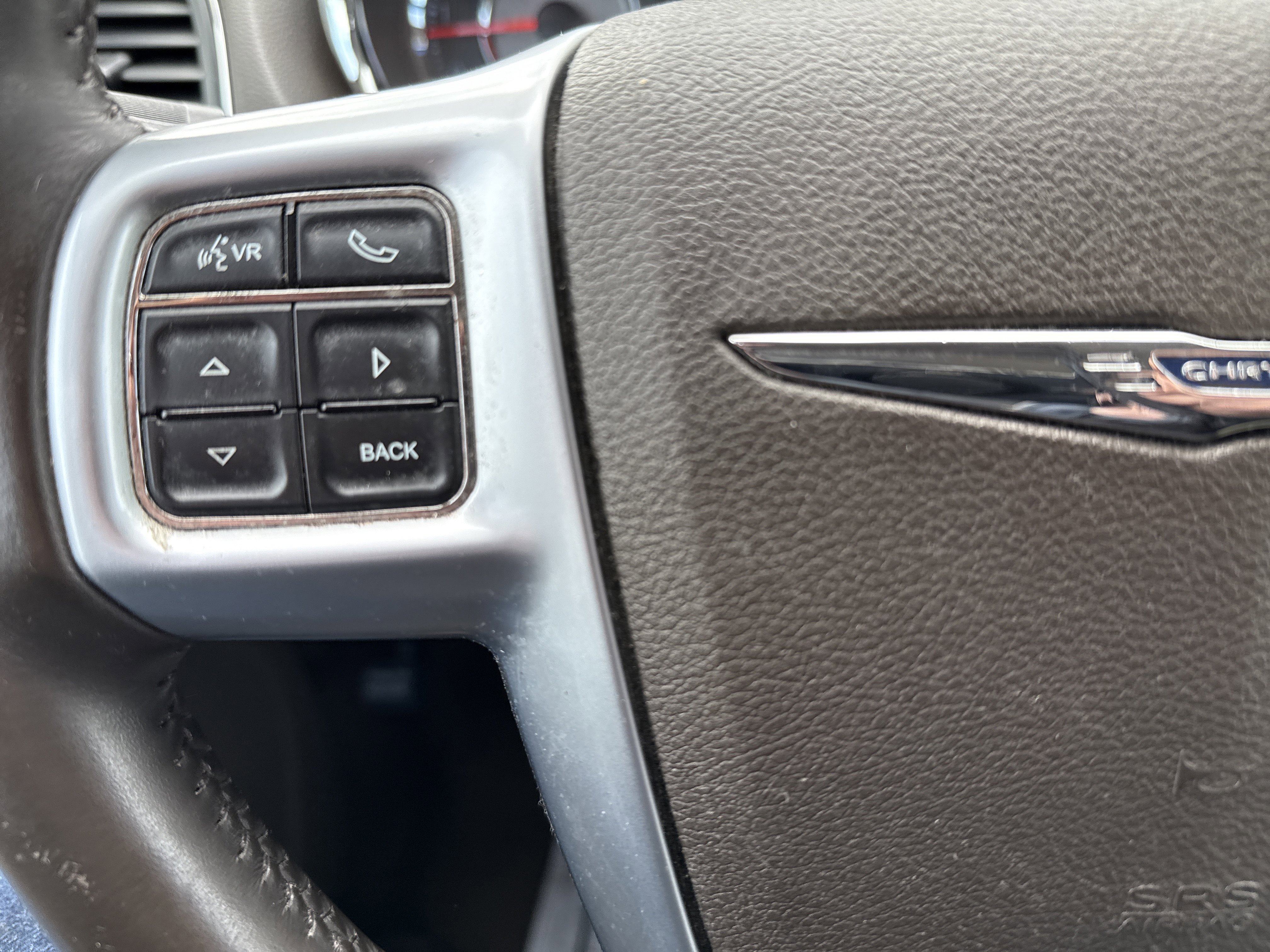 Used 2013 Chrysler Town & Country Touring image 19